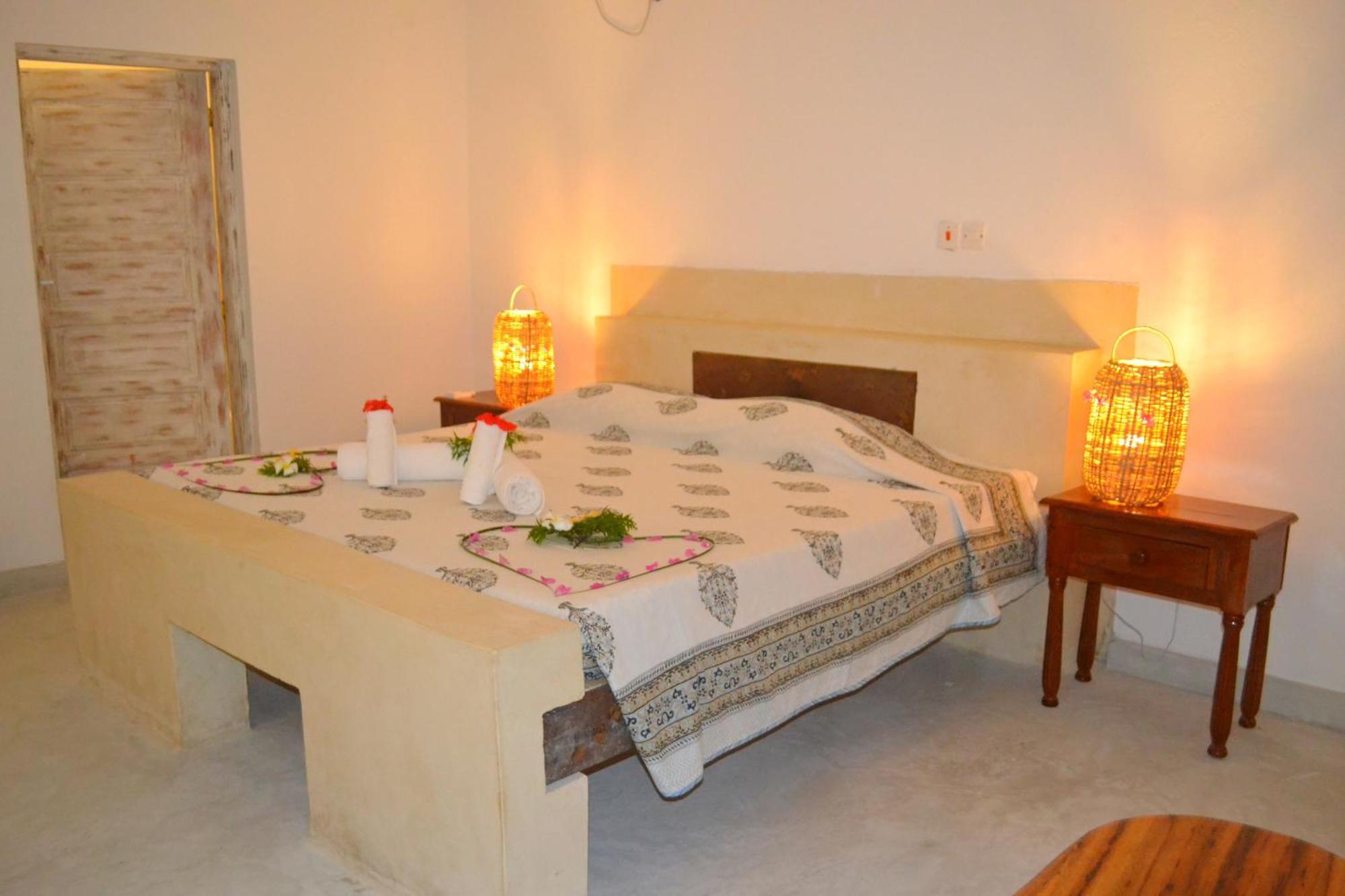 Aquarius Club Hotel Watamu Buitenkant foto