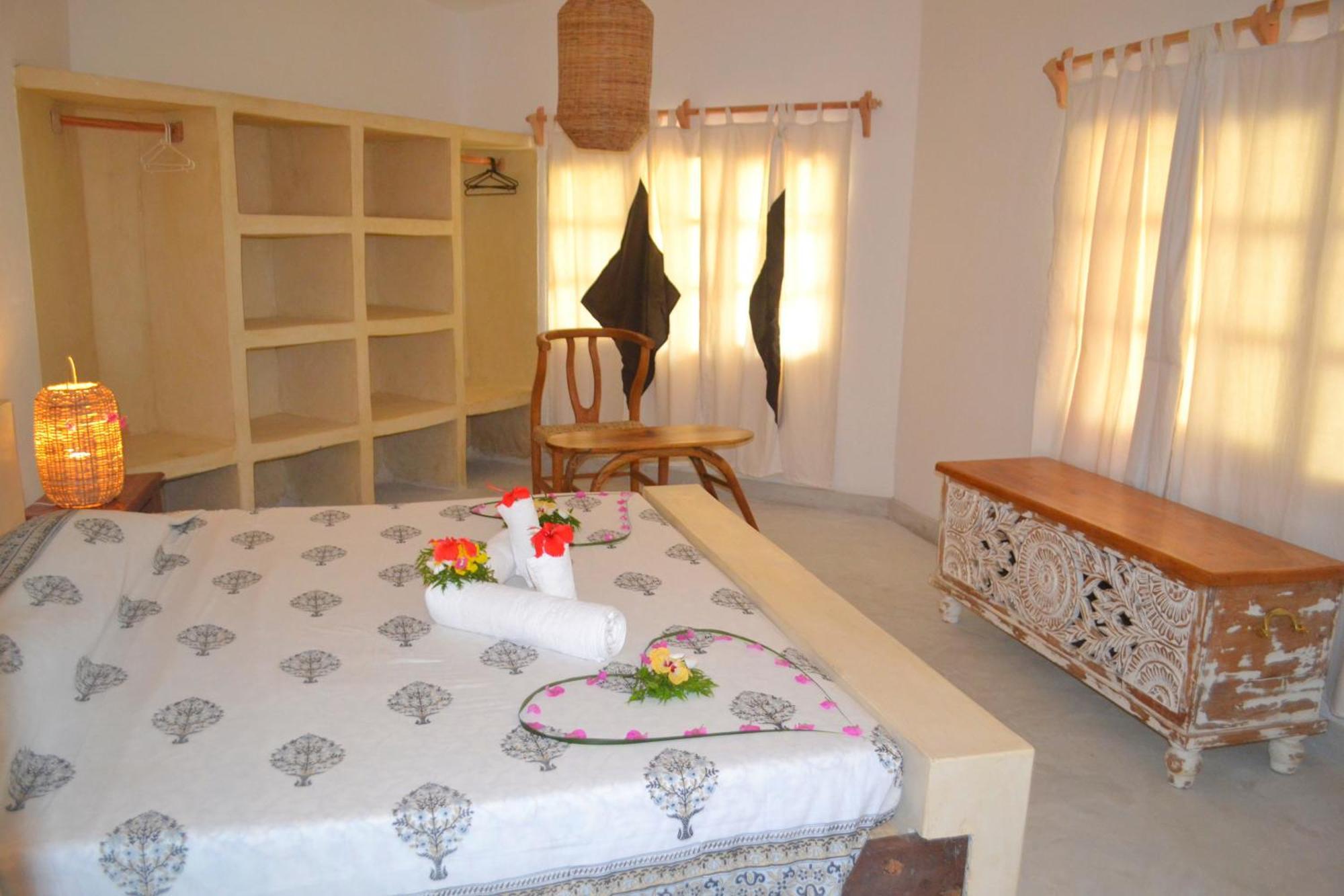 Aquarius Club Hotel Watamu Buitenkant foto
