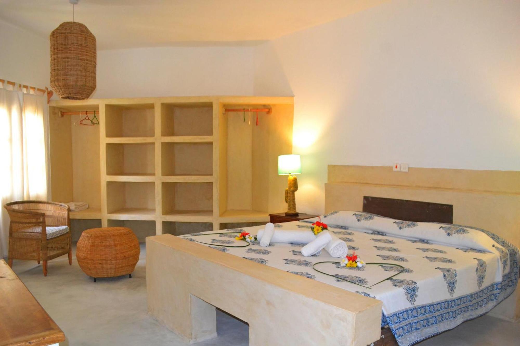 Aquarius Club Hotel Watamu Buitenkant foto