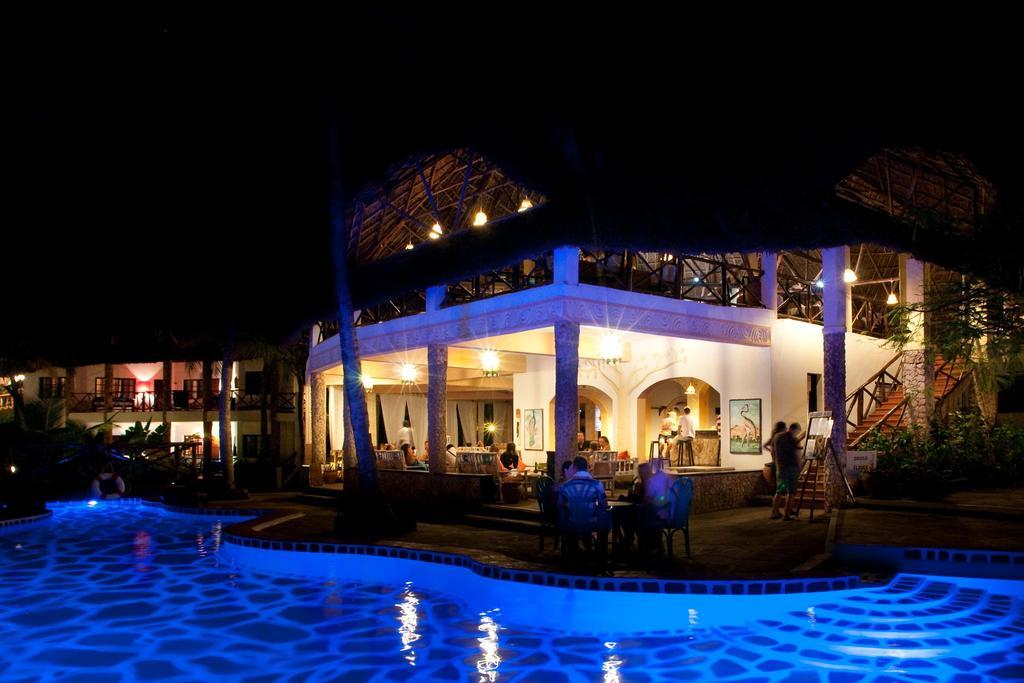 Aquarius Club Hotel Watamu Buitenkant foto