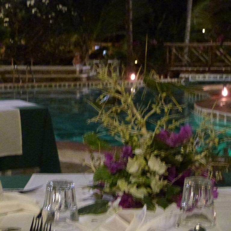 Aquarius Club Hotel Watamu Buitenkant foto