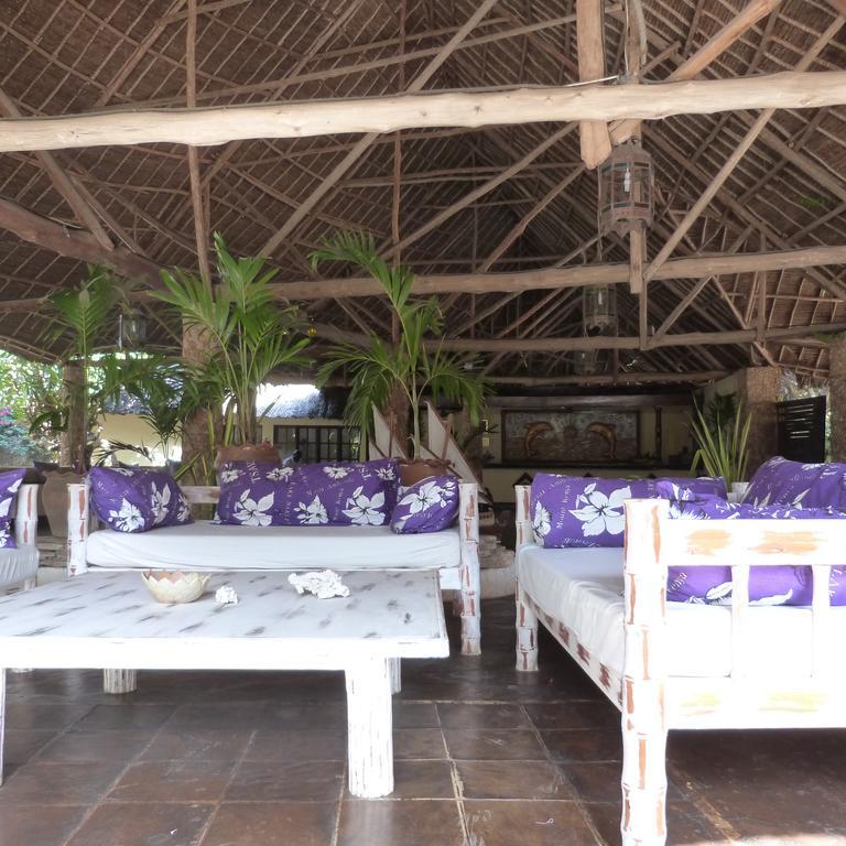 Aquarius Club Hotel Watamu Buitenkant foto