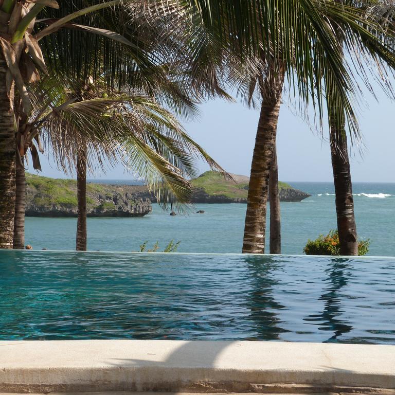 Aquarius Club Hotel Watamu Buitenkant foto