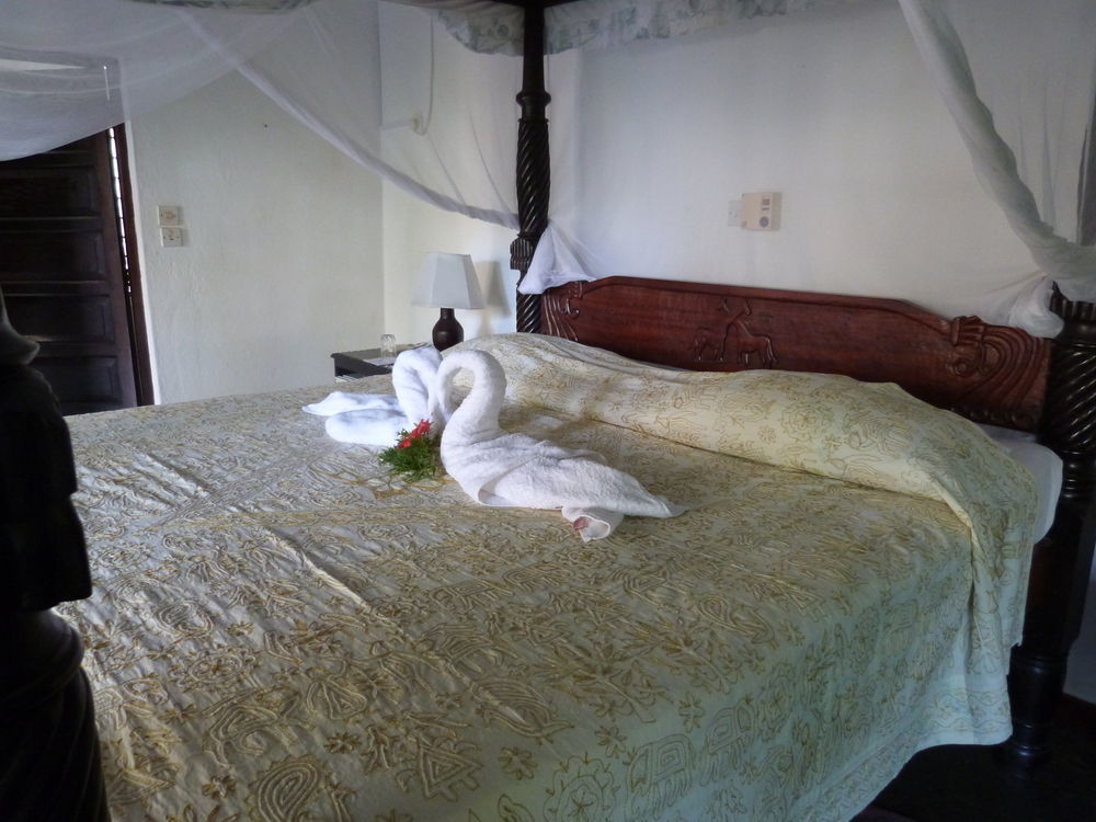Aquarius Club Hotel Watamu Buitenkant foto